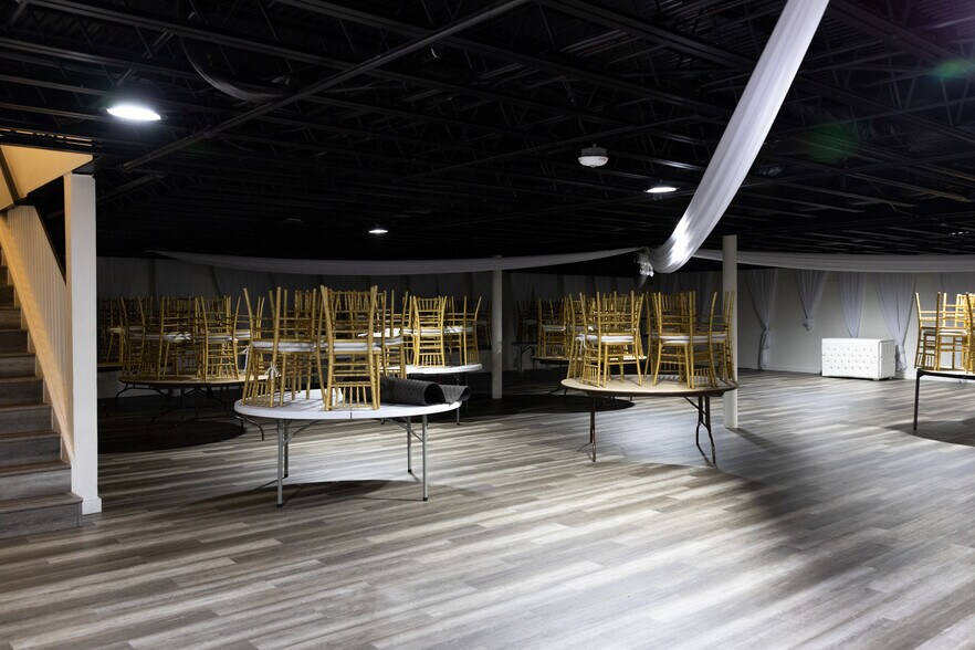 More Photos Of 155 Sheridan Blvd, Lakewood Freestanding For Sale