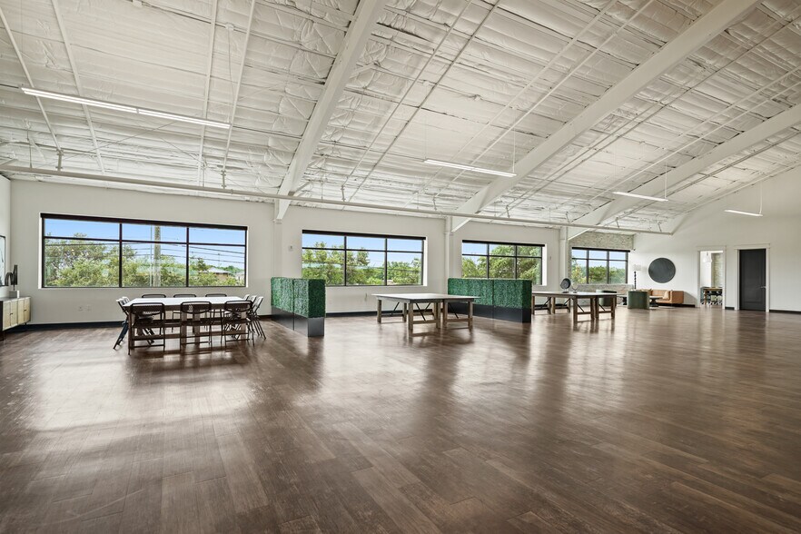 More Photos Of 4300 FM 2351 Rd, Friendswood Office For Lease