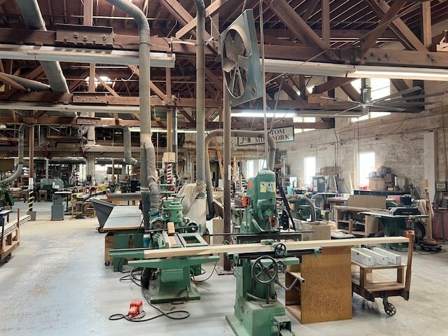 More Photos Of 3300 SE 6th Ave, Fort Lauderdale Warehouse For Sale