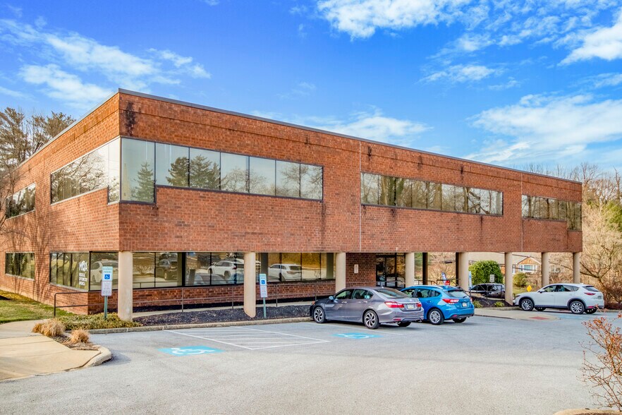 More Photos Of 3475 West Chester Pike, Newtown Square Office For Lease