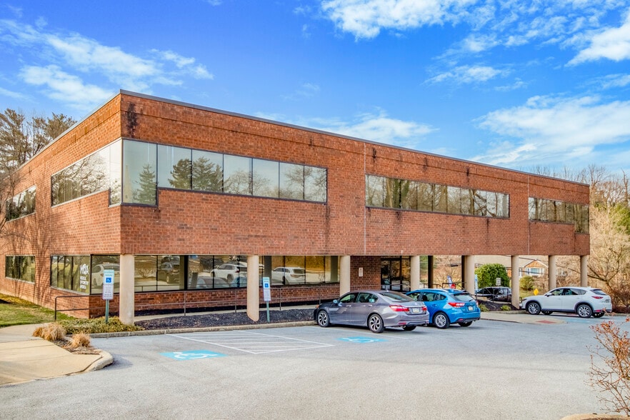 More Photos Of 3475 West Chester Pike, Newtown Square Office For Lease