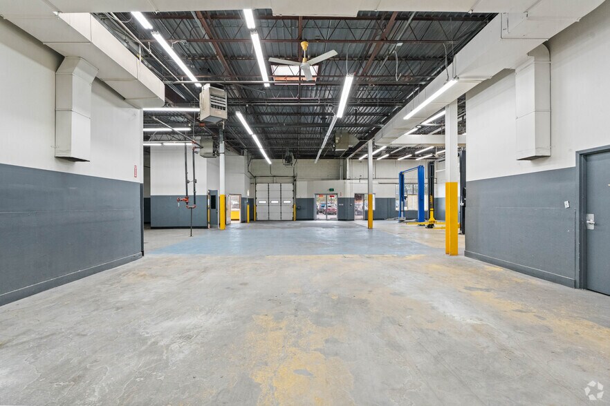More Photos Of 14711-14713 Baltimore Ave, Laurel Light Manufacturing For Lease