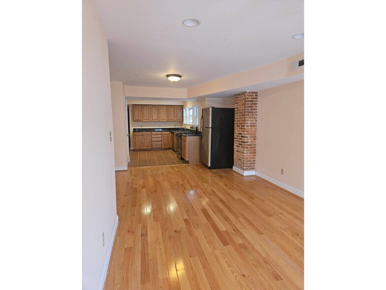 More Photos Of 1447 William St, Baltimore Apartments For Sale