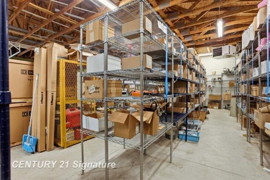 More Photos Of 3167 Enterprise Dr, Saginaw Office For Sale