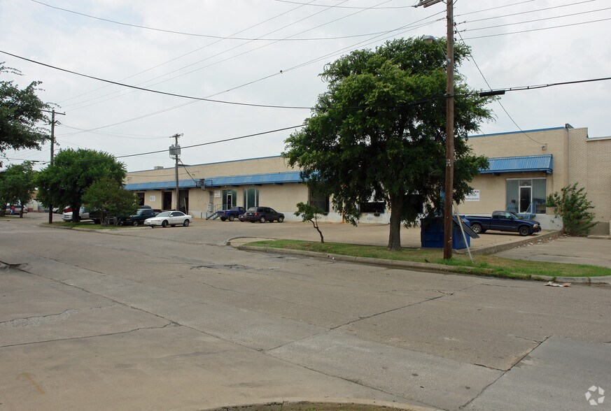 More Photos Of 4821 Top Line Dr, Dallas Warehouse For Lease