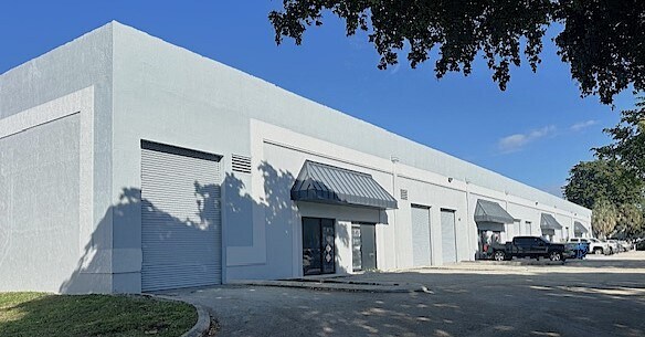 More Photos Of 2240 SW 70th Ave, Davie Unknown For Lease