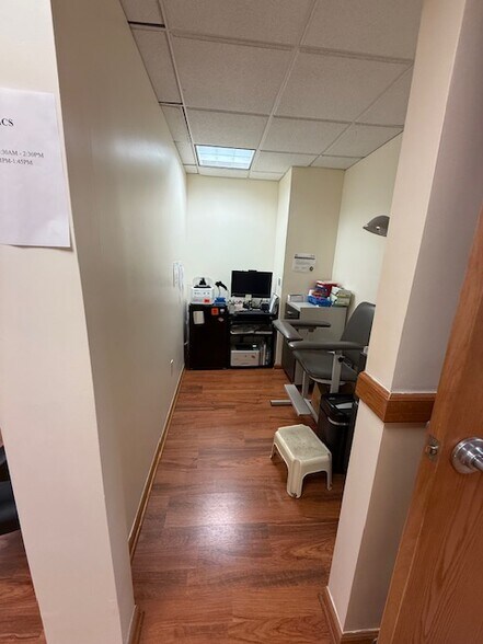 More Photos Of 225 State Highway 35, Red Bank Medical For Lease