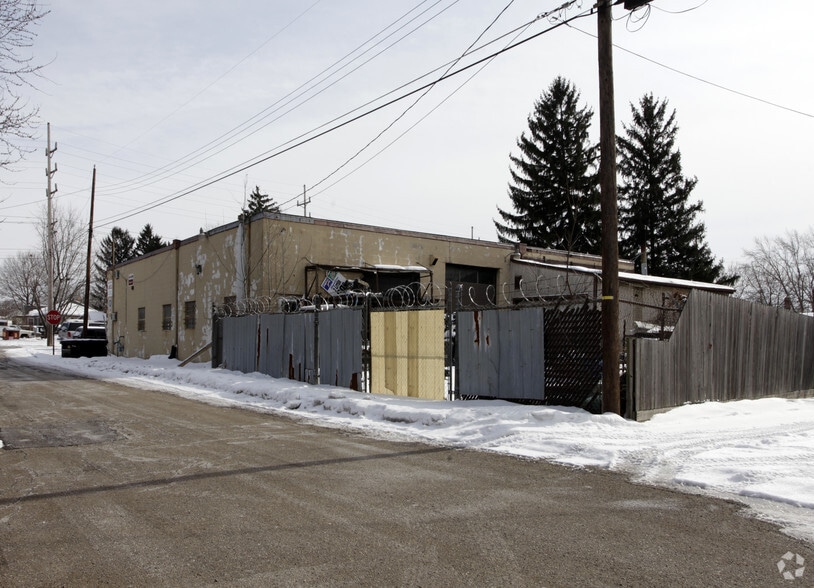 More Photos Of 2615 Harrisburg Ave NE, Canton Warehouse For Sale