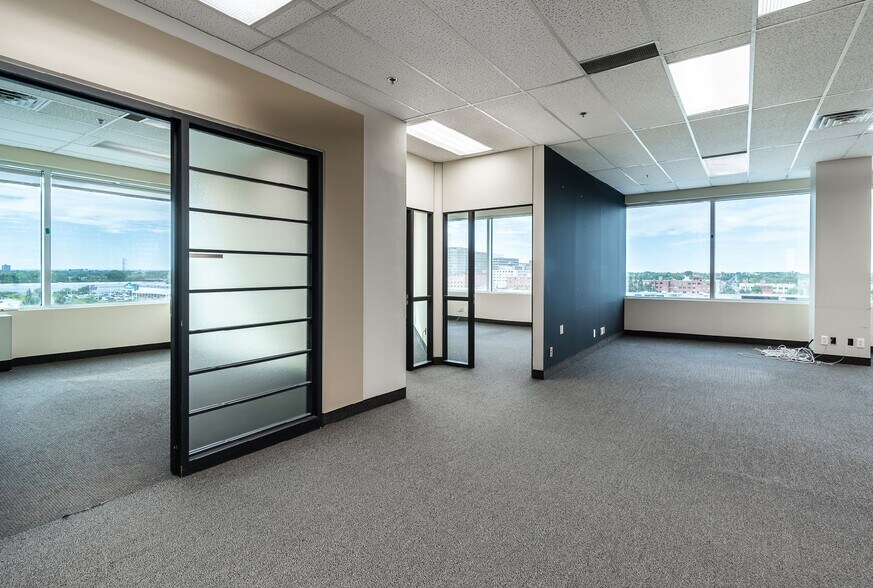 More Photos Of 9001 Boul De L'acadie, Montréal Office For Lease