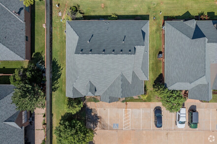 More Photos Of 16125 N May Ave, Edmond Medical For Sale
