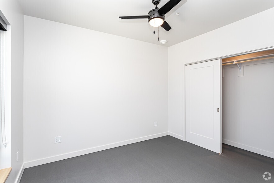 More Photos Of 202 E Emma Ave, Springdale Apartments For Lease