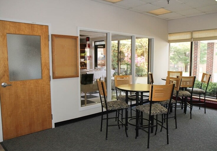 More Photos Of 1356 Washington St, Bath Storefront Retail Office For Lease