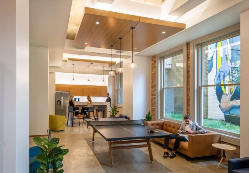 More Photos Of 136 S Main St, Salt Lake City Office For Lease