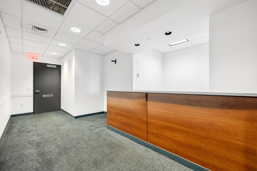 More Photos Of 1 Hanson Pl, Brooklyn Apartments For Sale