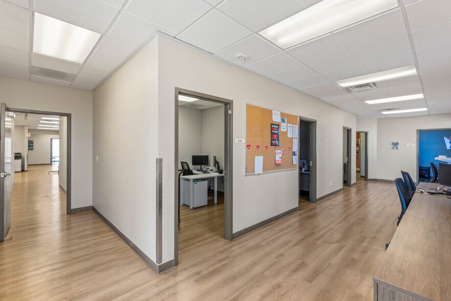 More Photos Of 2601 N Tenaya Way, Las Vegas Office For Sale