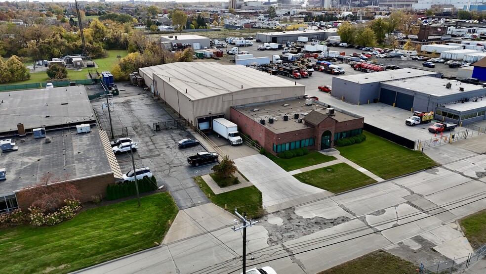 Primary Photo Of 10001 Mercier St, Dearborn Warehouse For Lease