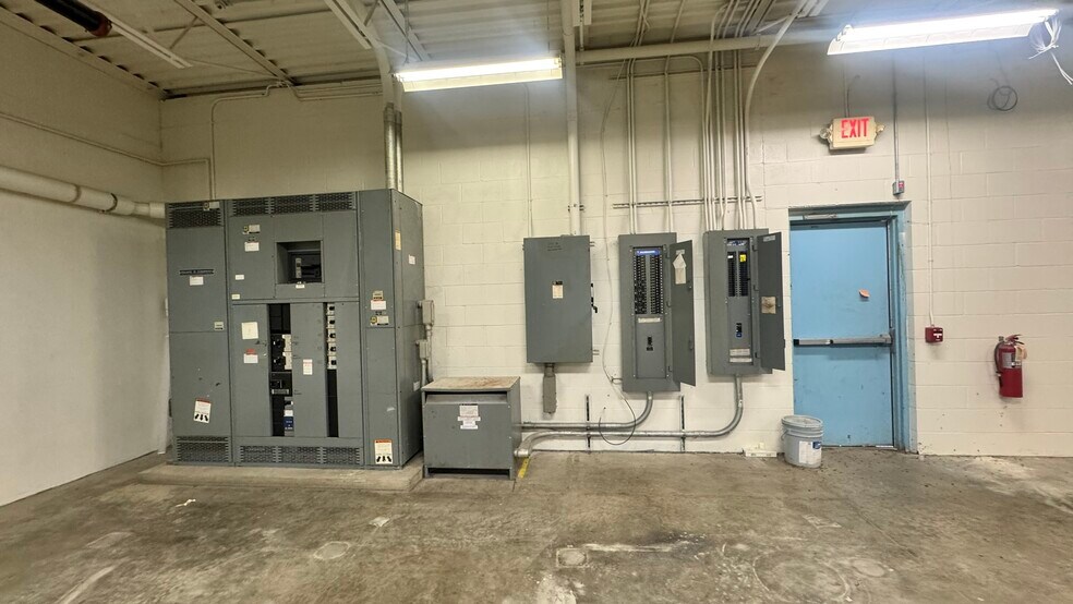 More Photos Of 2429 N Burdick St, Kalamazoo Manufacturing For Sale
