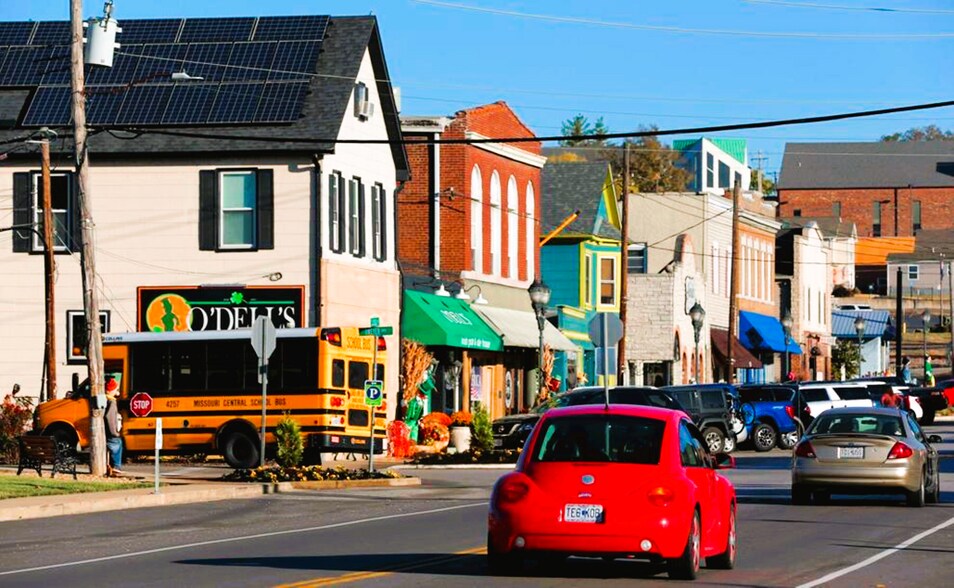 More Photos Of 206 N Central Ave, Eureka Office For Lease