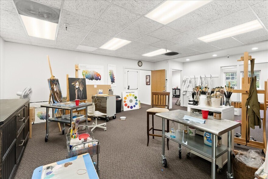 More Photos Of 2052 Prospector Ave, Park City Storefront Retail Office For Lease