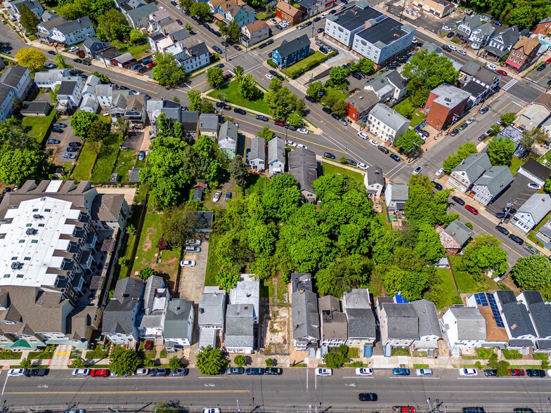 More Photos Of 173 Hamilton St, New Brunswick Specialty For Sale