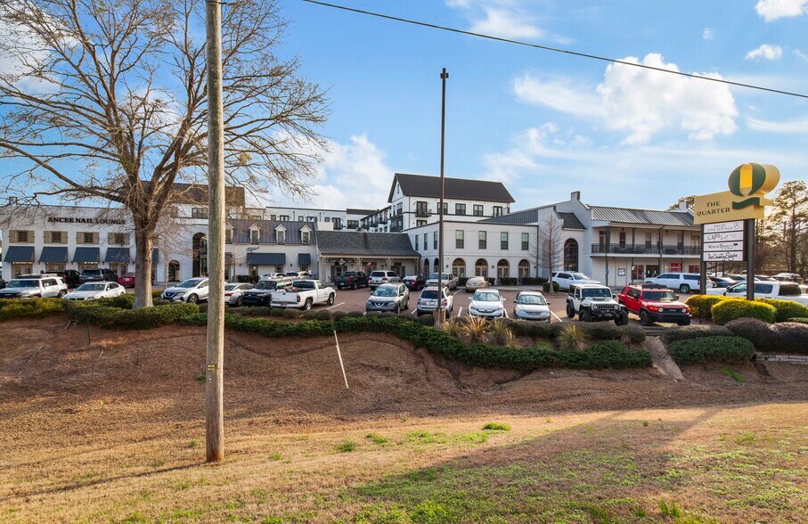 More Photos Of 1855 Lakeland Dr, Jackson Apartments For Lease