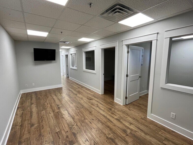 More Photos Of 1732 W County Highway 30, Santa Rosa Beach Office For Sale