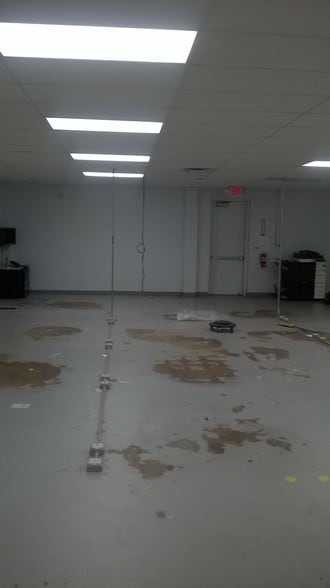 More Photos Of 801 N Bryan Ave, Bryan Warehouse For Lease