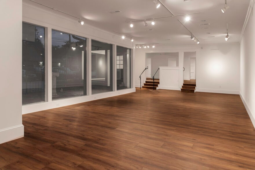 More Photos Of 30 All Souls Cres, Asheville General Retail For Lease