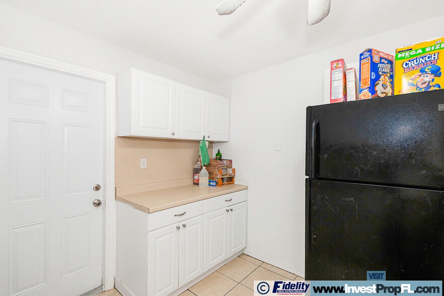More Photos Of 404 NE 4th St, Pompano Beach Multifamily For Sale