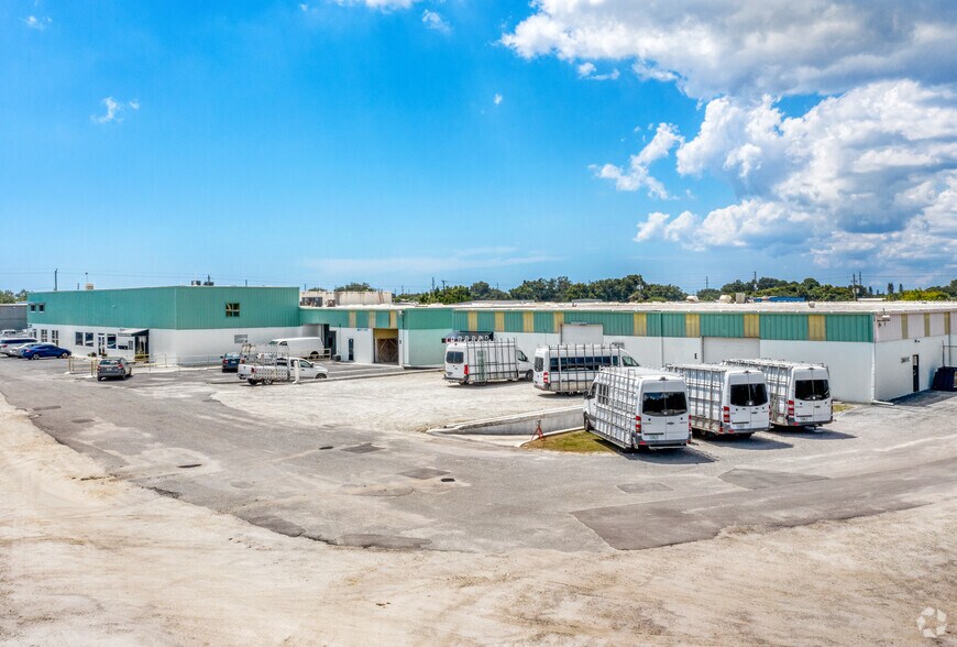 More Photos Of 1200 Ogden Rd, Venice Warehouse For Sale