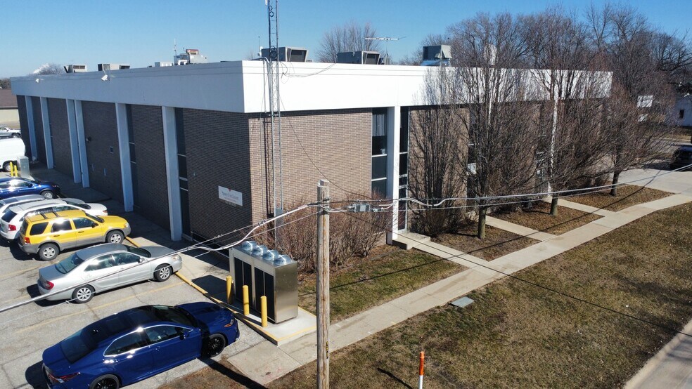 More Photos Of 520 S Pierce Ave, Mason City Medical For Sale
