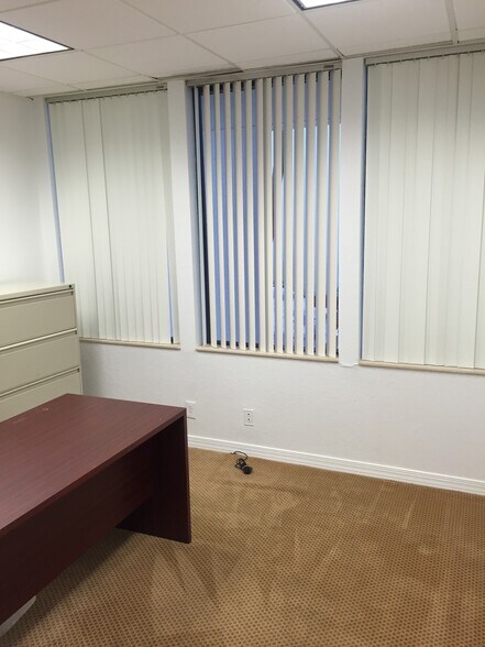 More Photos Of 2295 NW Corporate Blvd, Boca Raton Office Residential For Lease