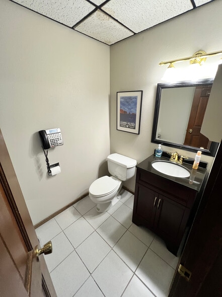 More Photos Of 1244 River View Dr, Cody Office For Lease