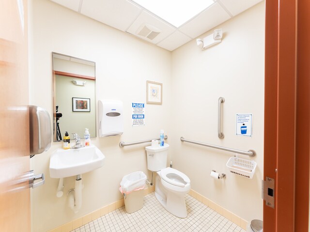 More Photos Of 1051-1103 W Sherman Ave, Vineland Medical For Lease