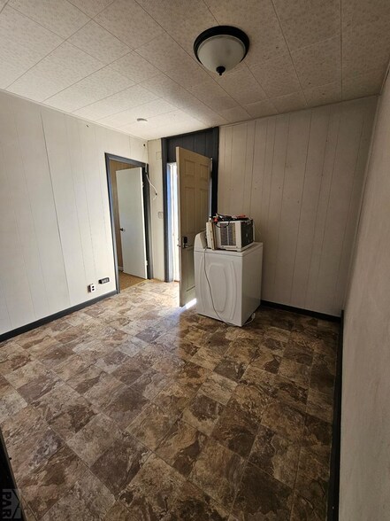 More Photos Of 965 Main St, Springfield Apartments For Sale