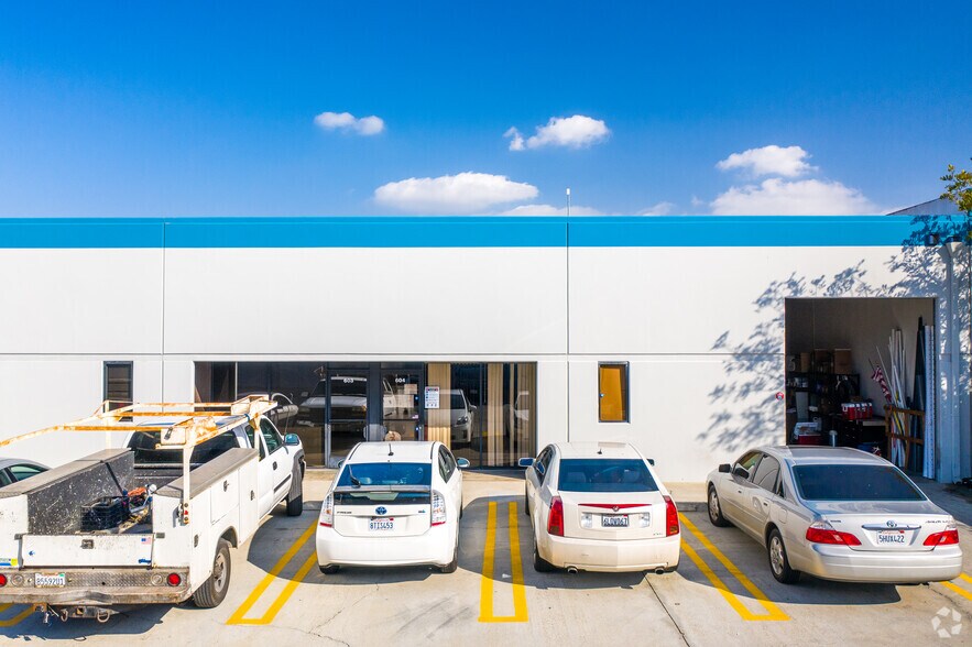 More Photos Of 24424 S Main St, Carson Flex For Lease