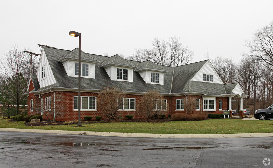 Primary Photo Of 510 N Leavitt Rd, Amherst Medical For Sale