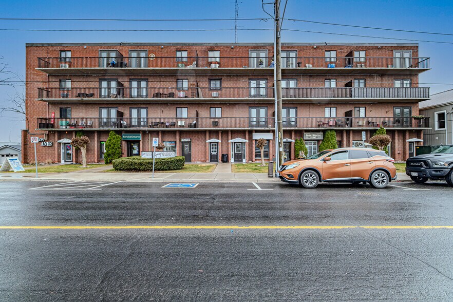 Primary Photo Of 37-45 Caithness St E, Caledonia Apartments For Sale