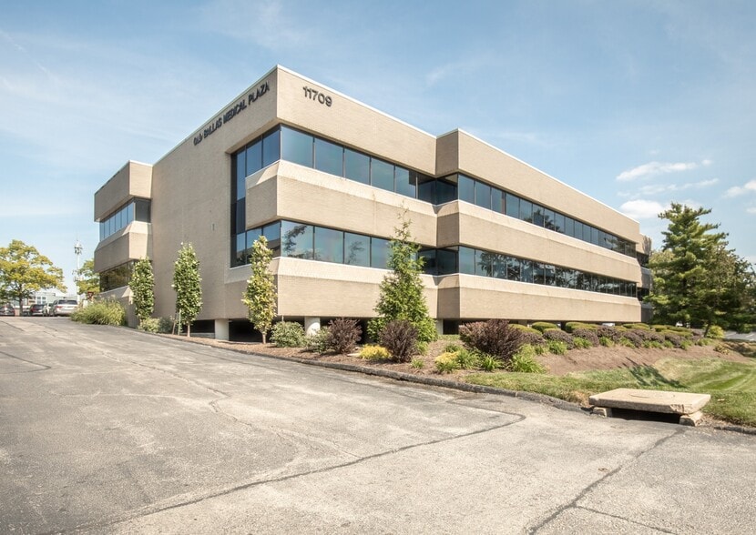 More Photos Of 11709 Old Ballas Rd, Saint Louis Medical For Sale