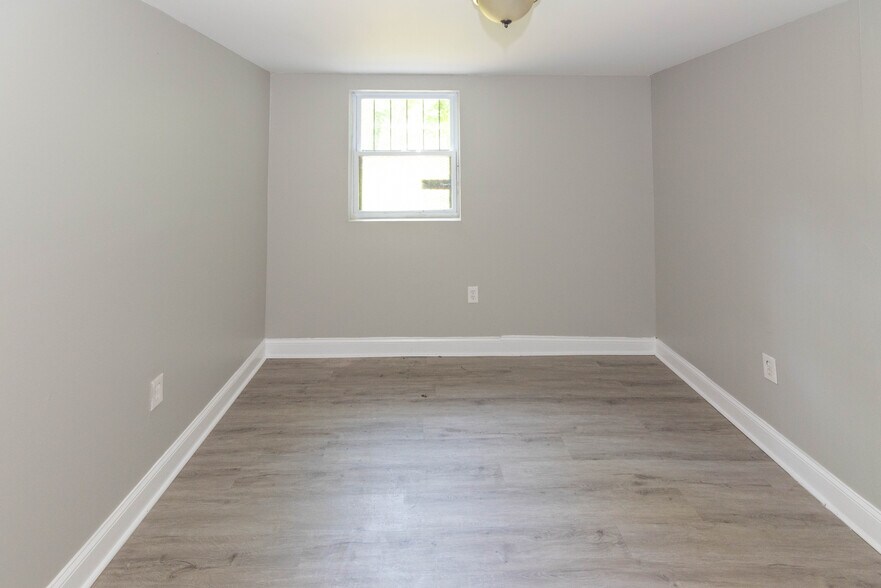 More Photos Of 332 S Franklintown Rd, Baltimore Apartments For Sale