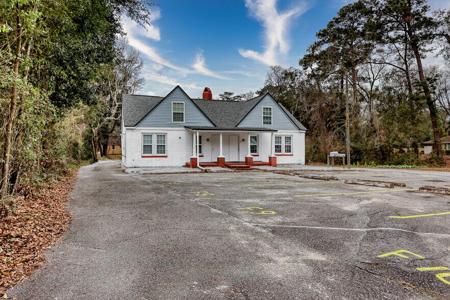 More Photos Of 55 Main St, Garden City Office Residential For Sale