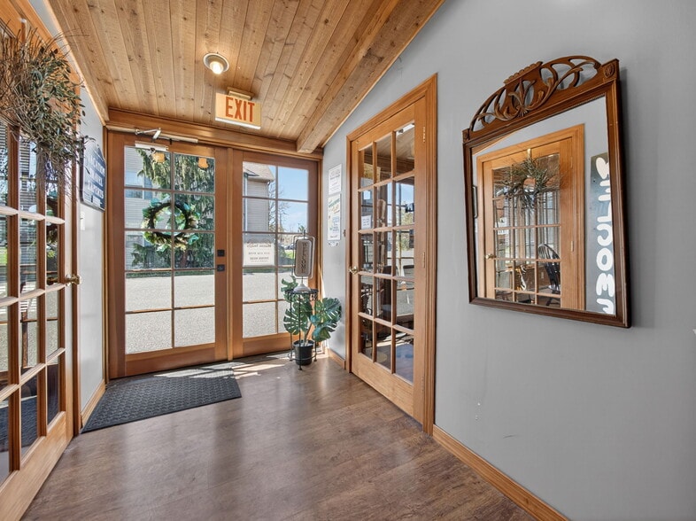 More Photos Of 1434-1436 W Broad St, Quakertown Office For Sale