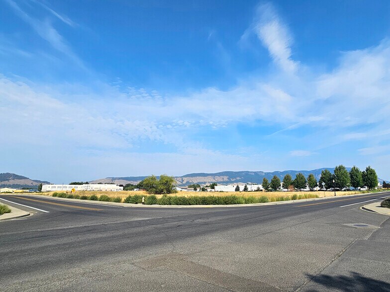 More Photos Of Walton Rd, Island City Land For Sale
