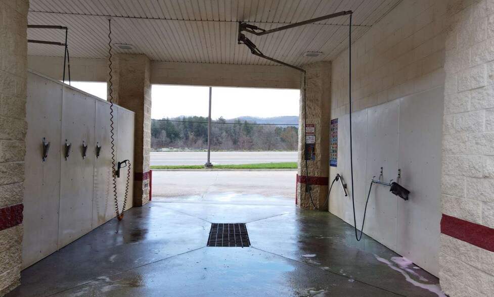 More Photos Of 692 Highway 515 E, Blairsville Carwash For Sale