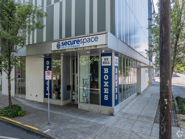 More Photos Of 1323 NW 16th Ave, Portland Specialty For Sale