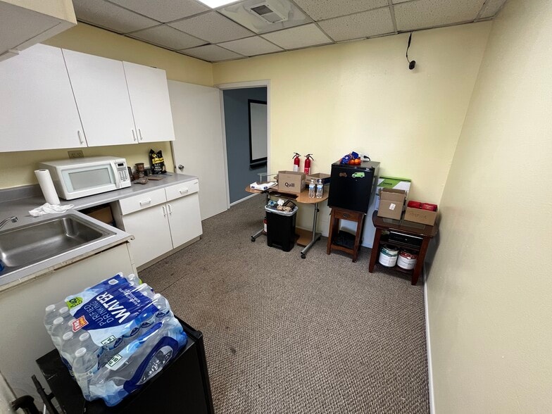 More Photos Of 124 N Main St, Brighton General Retail For Sale