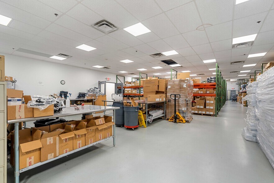 More Photos Of 63 Neck Rd, Haverhill Light Manufacturing For Sale