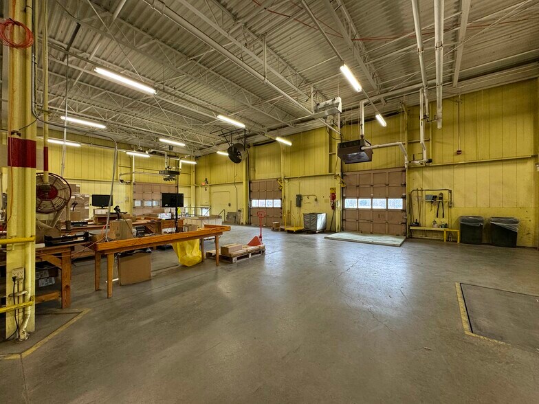 More Photos Of 39 Myers Way, Willsboro Warehouse For Sale