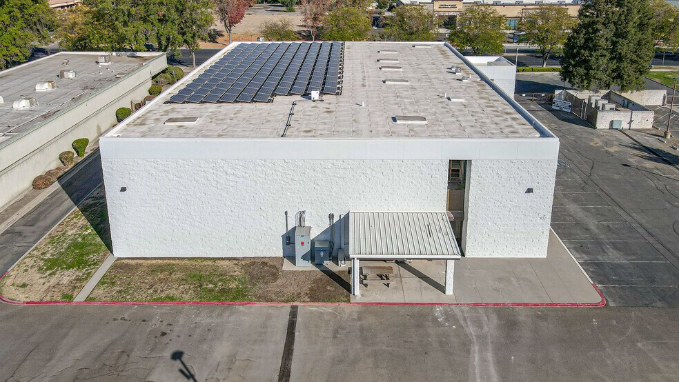 More Photos Of 3185 M St, Merced Medical For Sale