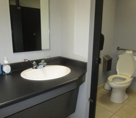 More Photos Of 637 Niagara St, Welland Office For Lease